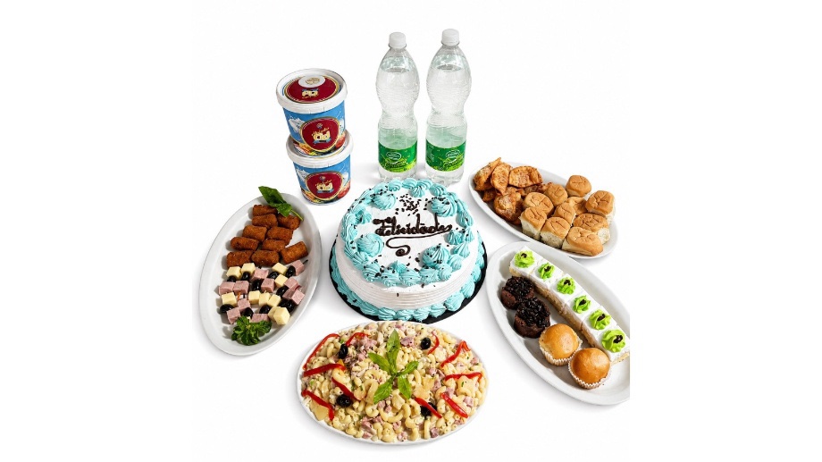 Happy Birthday to you! Para 5 invitados Una sorpresa inolvidable de cumpleaños para su ser querido en Cuba.